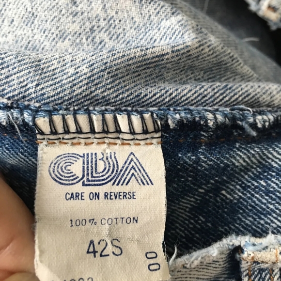100% Cotton Bleached Destressed Unisex Jeans. feels as good as it looks.CDA - Picture 6 of 7